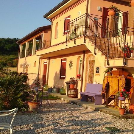B&B Castellano Cerasolo Eksteriør billede