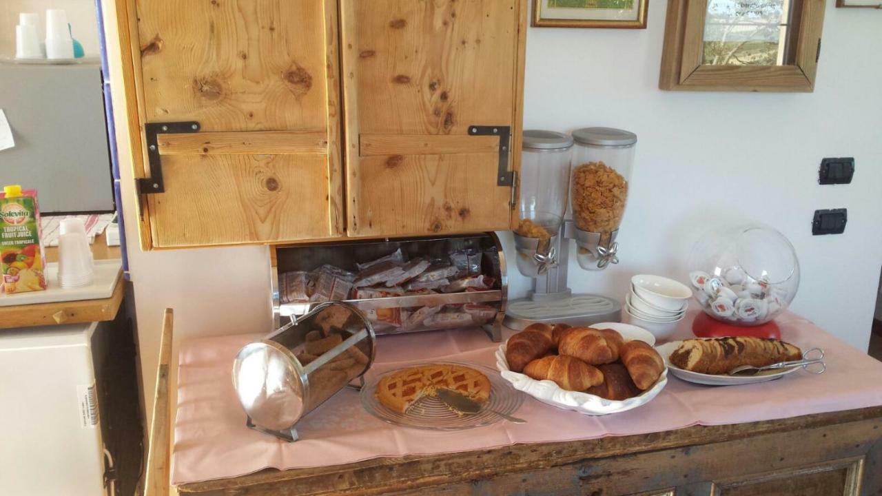 B&B Castellano Cerasolo Eksteriør billede